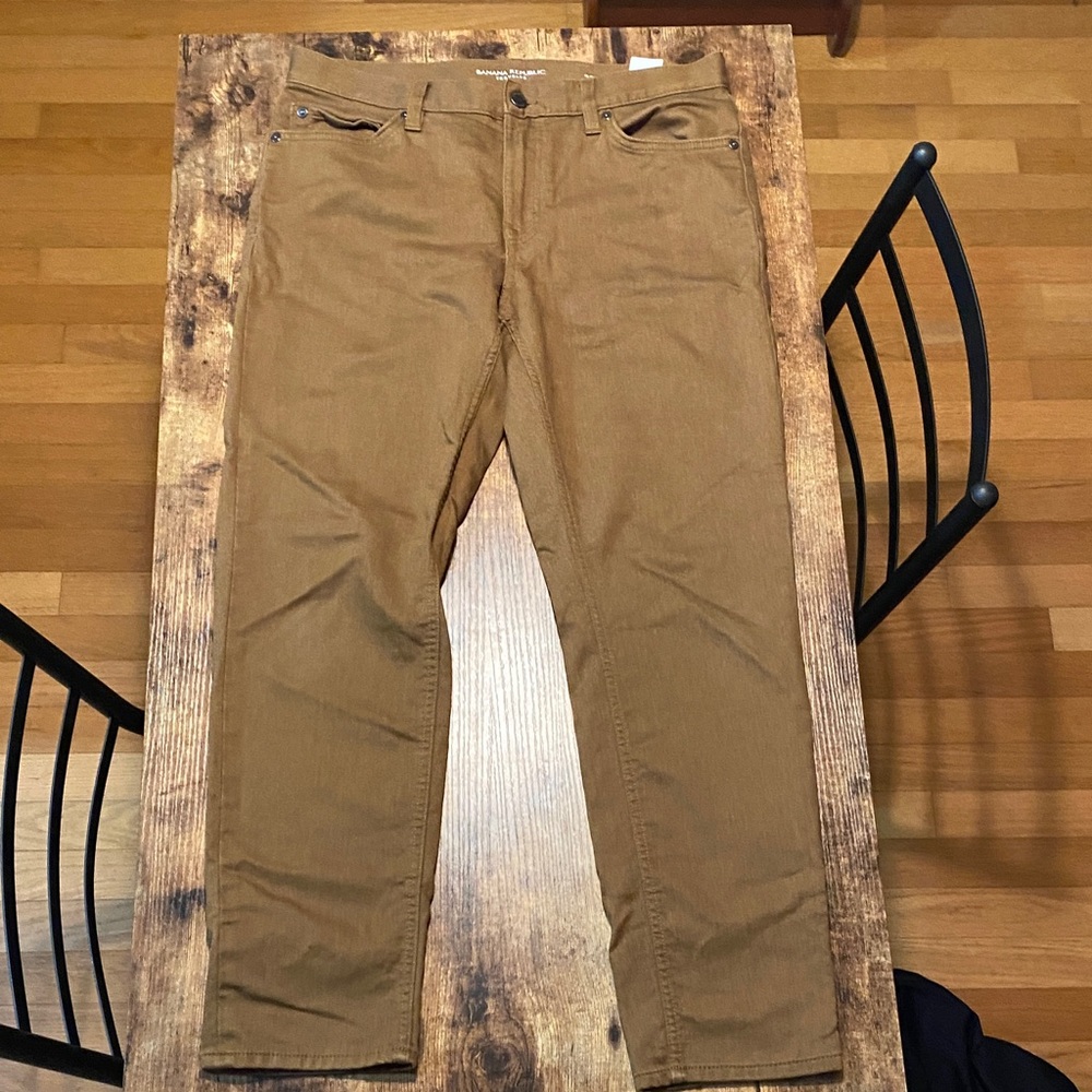 Banana Republic Traveler Brown Pants